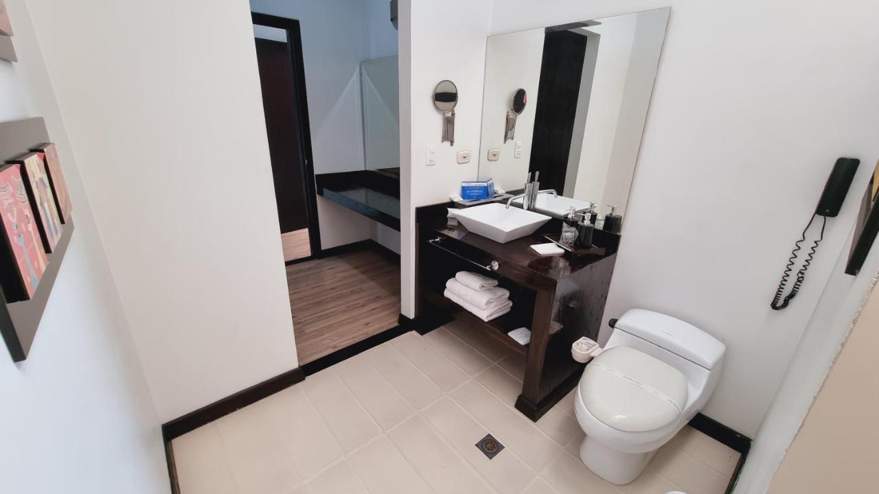 Habitat Suites Hotel Pereira Exterior photo