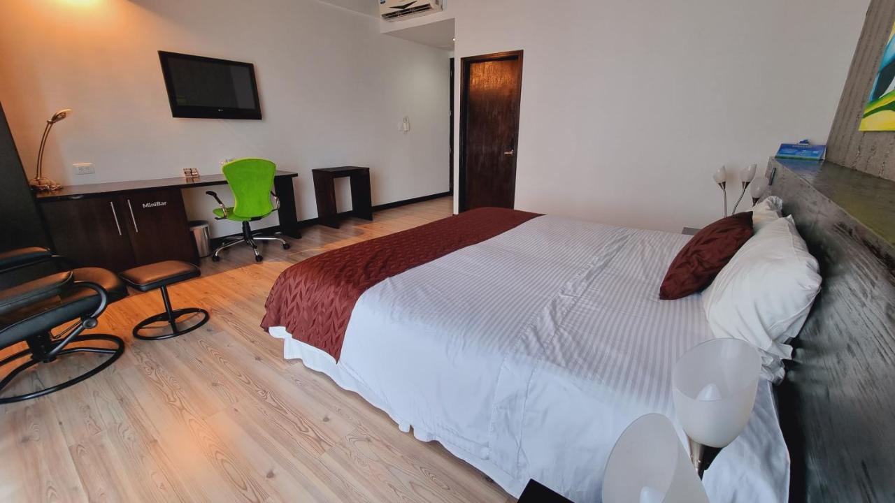 Habitat Suites Hotel Pereira Exterior photo