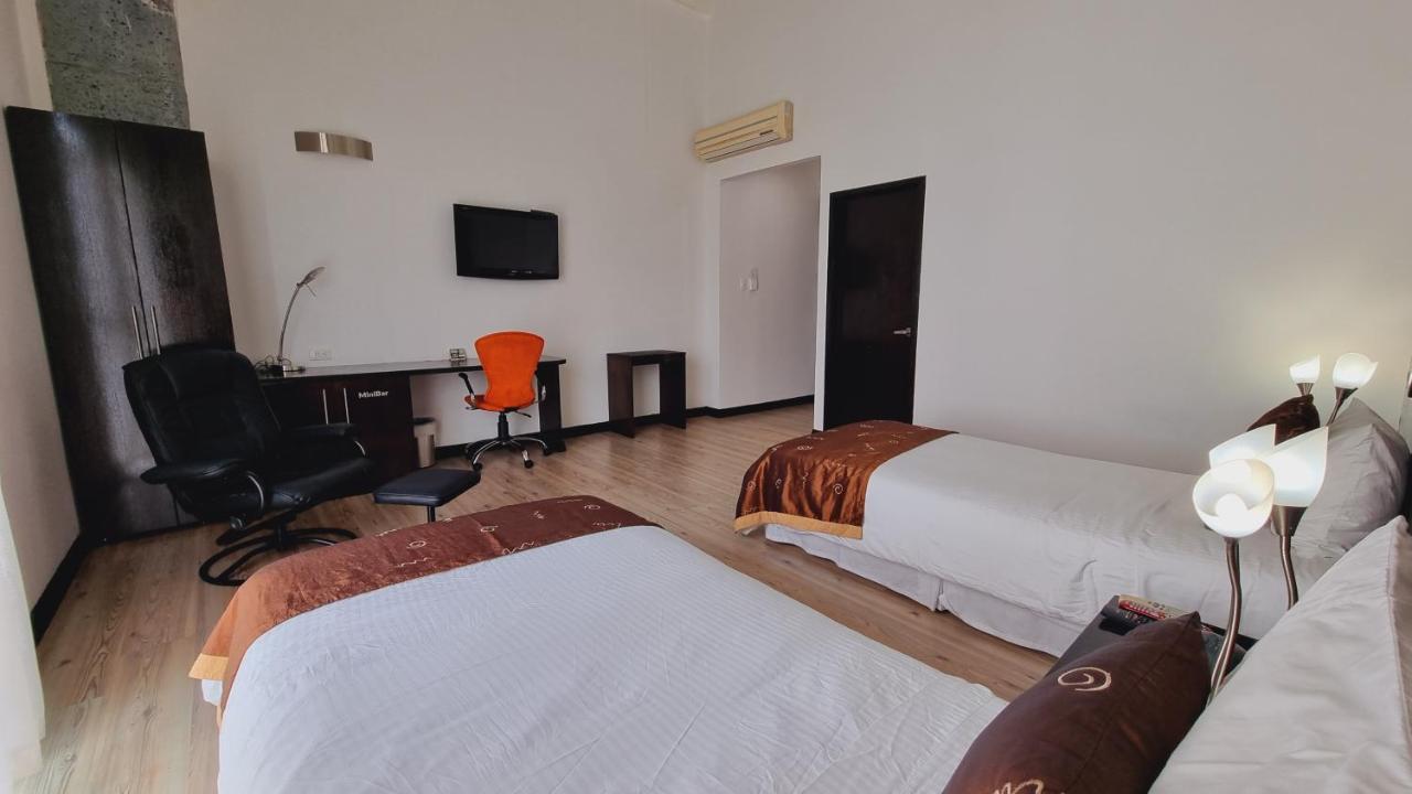 Habitat Suites Hotel Pereira Exterior photo